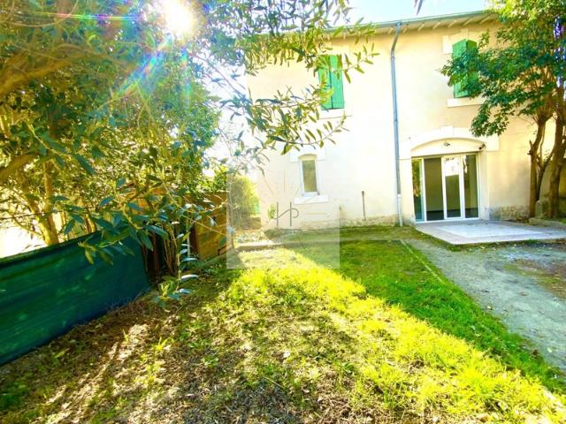 Charmante maison 3 pièces avec jardin au Teil