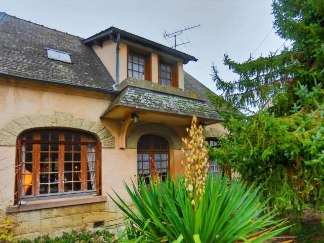 Charmante maison 4 pièces à Bury 108m² Bury