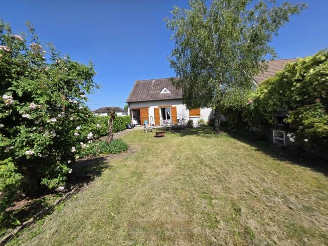 Charmante maison 4 pièces à Pannes avec jardin