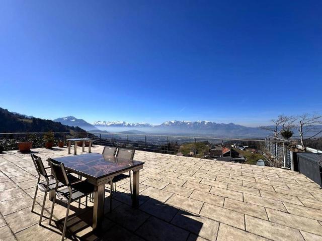 Charmante Maisonette Wohnung in Dafins mit atemberaubender Aussicht!