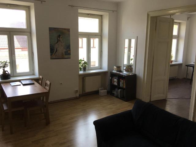 Charmante schöne ruhige 2 Zi Wohnung provisionsfrei ab sofort zu vermieten!