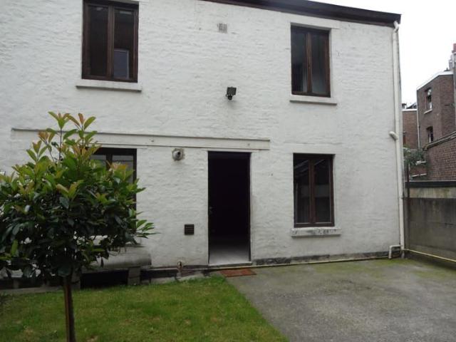 CHARMANTE PETITE MAISON CALME