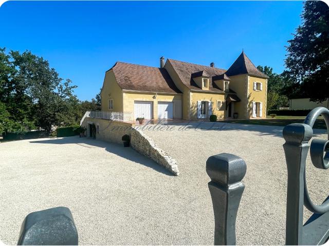 Charmante Perigourdine Aux Portes De Perigueux 190m² Boulazac