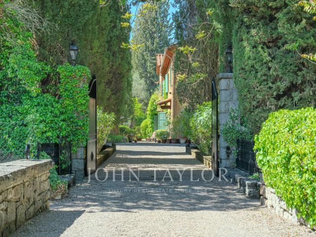 Charmante propriété au charme provençal authentique