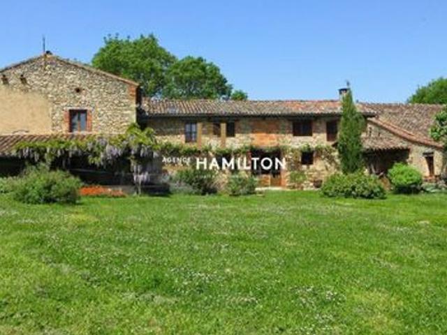 CHARMANTE PROPRIETE AVEC GITE ATTENANT ET TERRAIN