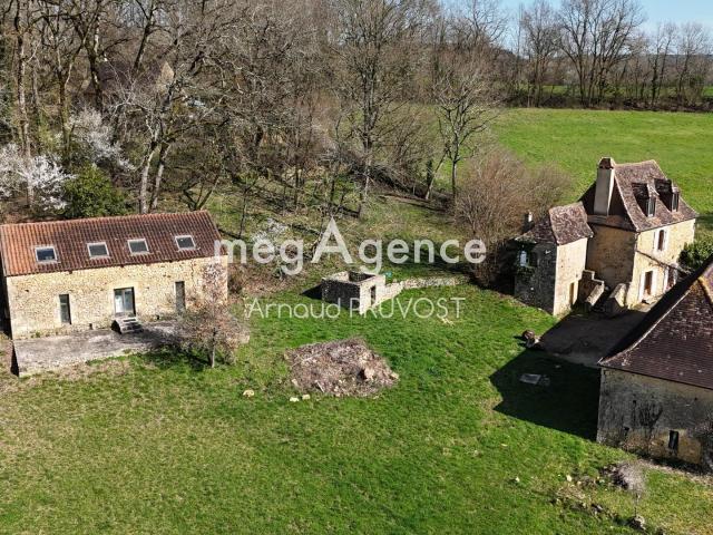 Charmante propriété en pierre avec dépendances 120m² Molières