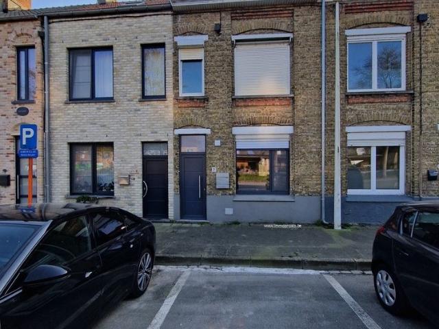 Charmante rijwoning in hartje Nieuwpoort