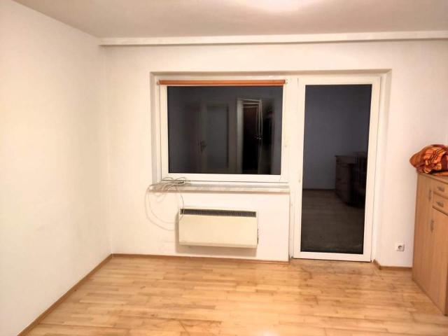 Charmante Wohnung in Zell am See: Helles Wohn und Schlafzimmer, Küche & Terrasse