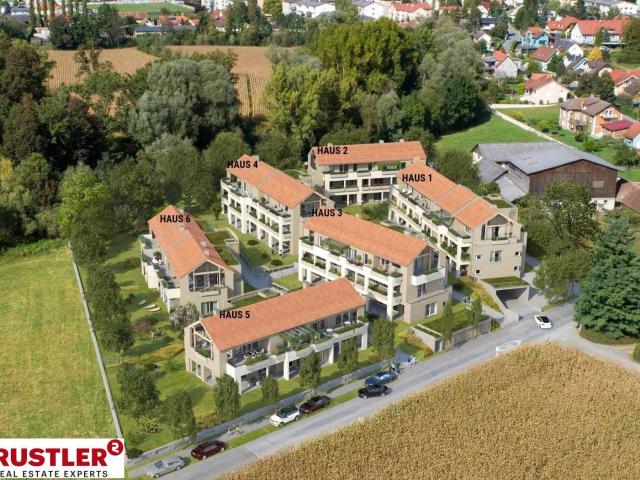 Charmante Wohnung mit Galerie und Garten