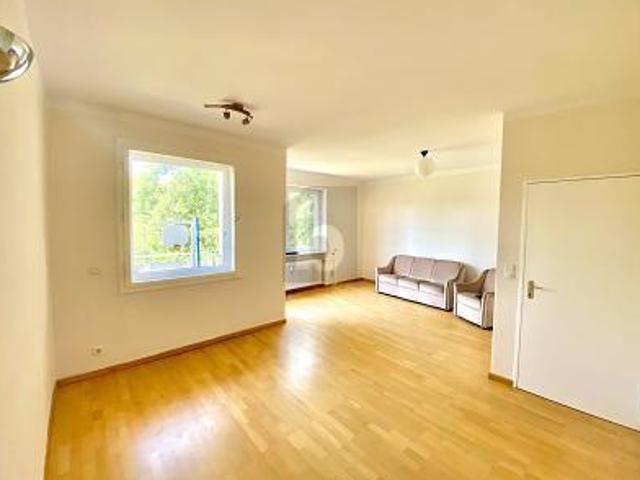 CHARMANTE WOHNUNG MIT IDEALEM GRUNDRISS