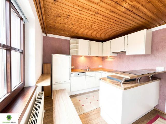 Charmante Wohnung mit sehr gutem Grundriss und eigenem Dachboden