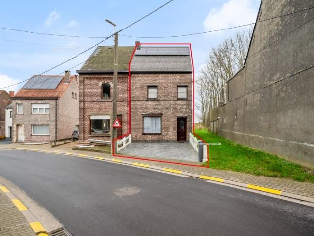 Charmante woning met 2/3 slaapkamers en tuin gelegen in een groene omgeving