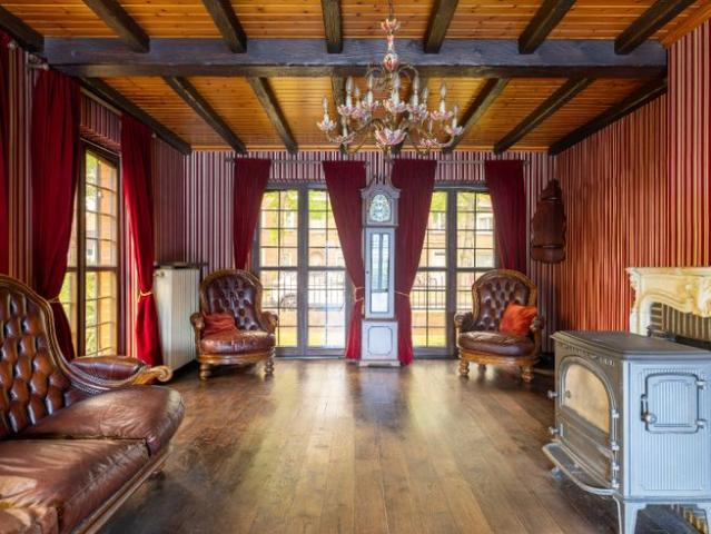 Charmante woning met garage, tuin en veel mogelijkheden in