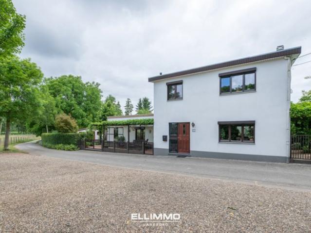 Charmante woning op een betoverende, groene, unieke locatie!