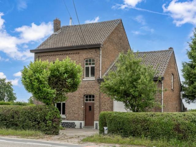 Charmante woning op 6a30ca te Kesselt