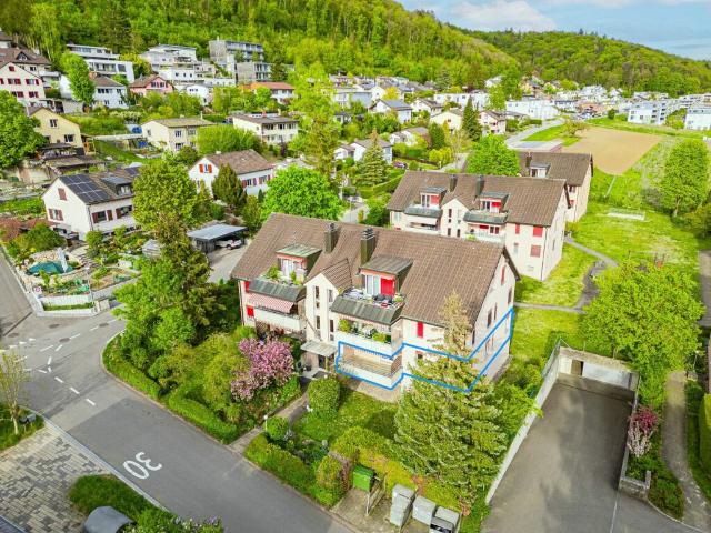 CHARMANTE UND SEHR GEPFLEGTE WOHNUNG AN BELIEBTER LAGE IN BERINGEN