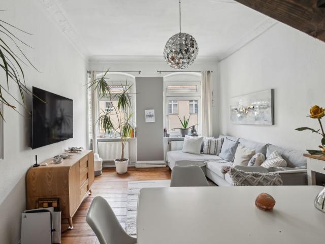 Charmante, vermietete Maisonette Wohnung in saniertem Altbau in Berlin Wedding