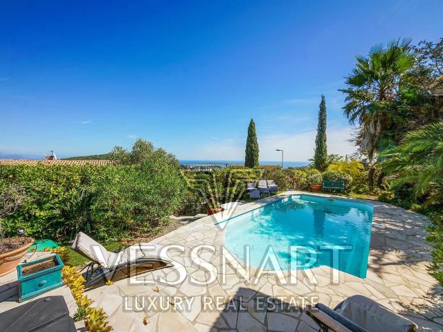 Charmante villa à Vallauris avec magnifique vue mer 170m² Vallauris