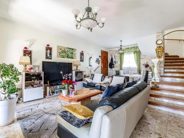 Charmante villa à Cagnes Sur Mer, proche de toutes commodités