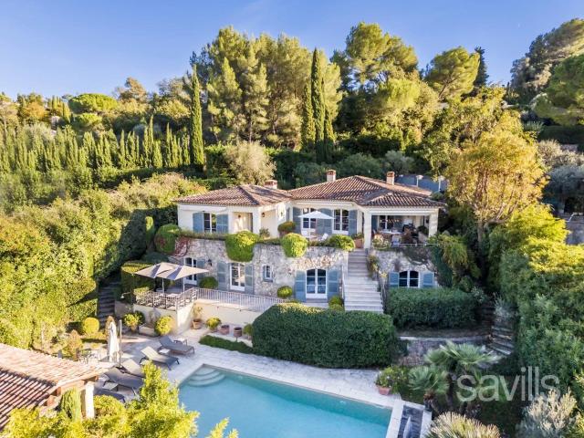 Charmante villa à quelques pas du cœur du village 258m² Mougins