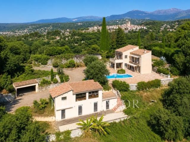 Charmante villa avec vue dégagée Saint Paul de Vence