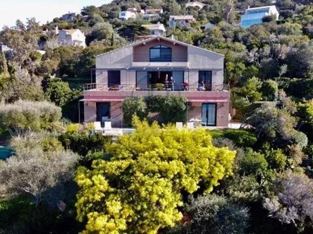Charmante villa avec vue mer sur l'Île du Levant