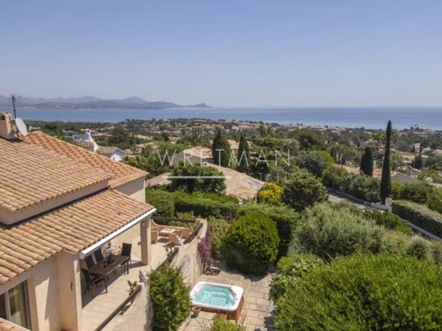 Charmante villa avec belle vue mer à Saint Aygulf