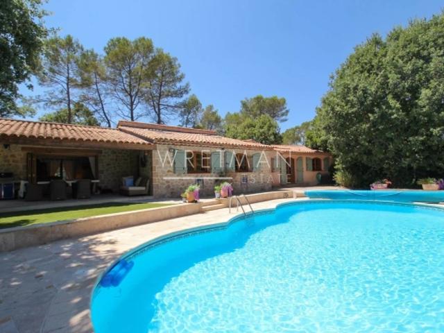 Charmante villa avec piscine Fayence