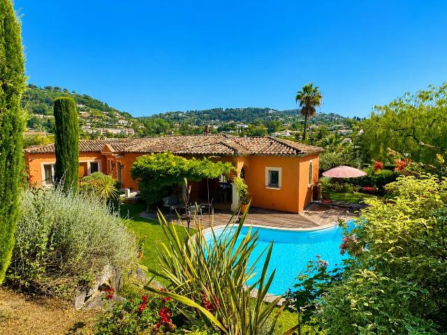 Charmante villa d’un étage à La Colle sur Loup, Côte d’Azur
