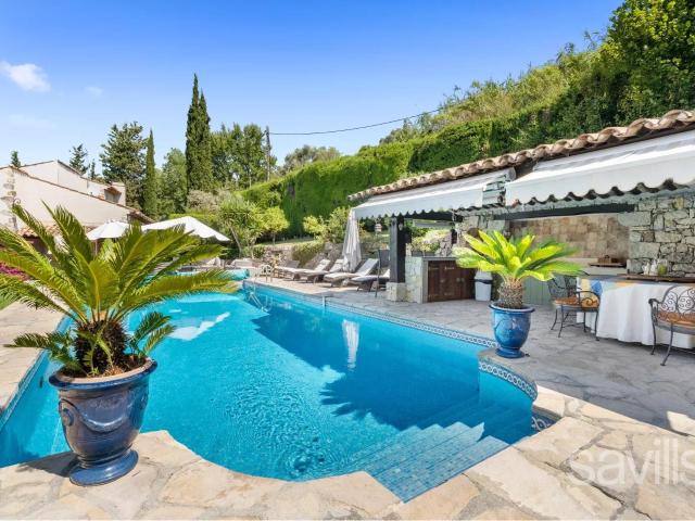 Charmante villa dans un domaine prisé 243m² Mougins