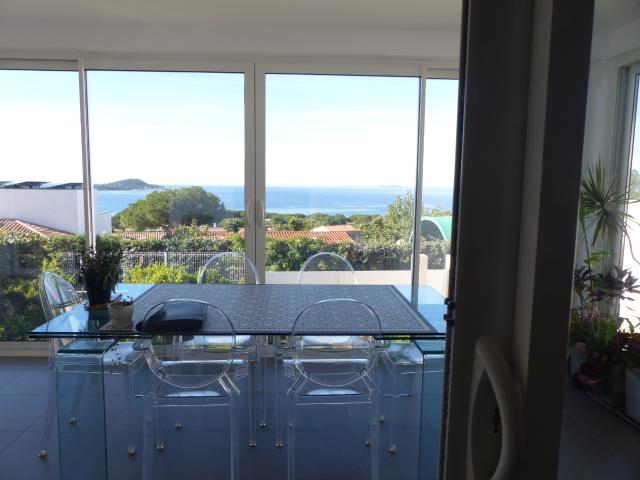 Charmante villa de 137 m2 de plain pied Agosta Plage belle vue mer
