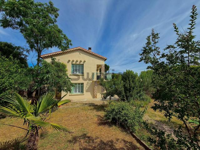 Charmante villa entièrement rénovée avec vue sur village cla