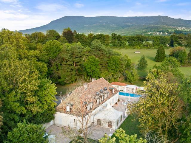 Charmante Villa im Herzen der Genfer Landschaft, linkes Ufer
