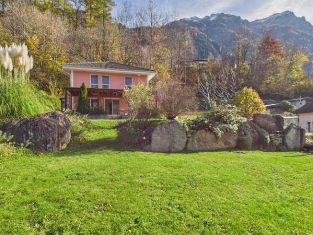 Charmante Villa in Blenio modernes Design und grosszügige Räumlichkeiten in malerischer Umgebung