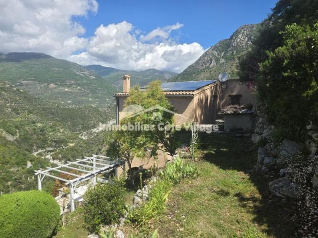 Beaucoup de quiétude pour cette propriété avec villa de 150m