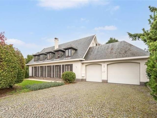 Charmante villa op riant perceel van 19a!