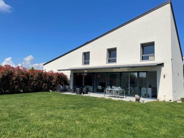 Charmante villa mitoyenne de 4.5 pièces