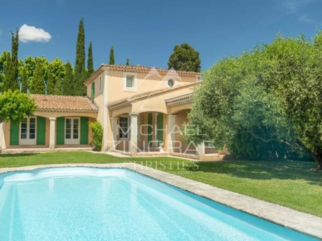Charmante villa proche Saint Rémy de Provence
