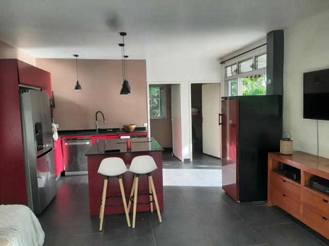 Charmante villa T9 de 230 m2 ave jardin paysagé