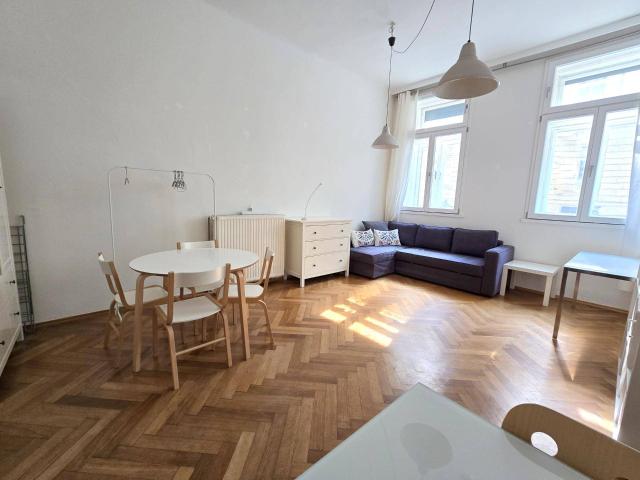 * * STUDENTEN HIT 10 Radmin. zur KF UNI und zur FH JOANNEUM. ZENTRALE CITY LAGE mit IDYLLISCHEM INNENHOF BALKON * *