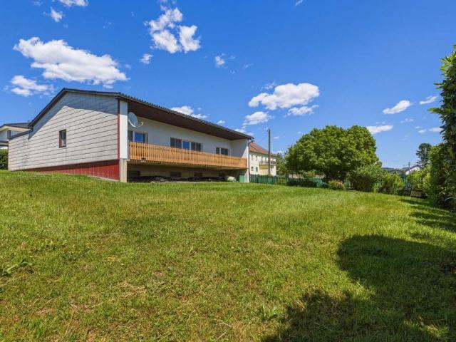 Charmanter Bungalow in Engerwitzdorf, 4 Zimmer, Garten, Garage – Ihr neues Zuhause!