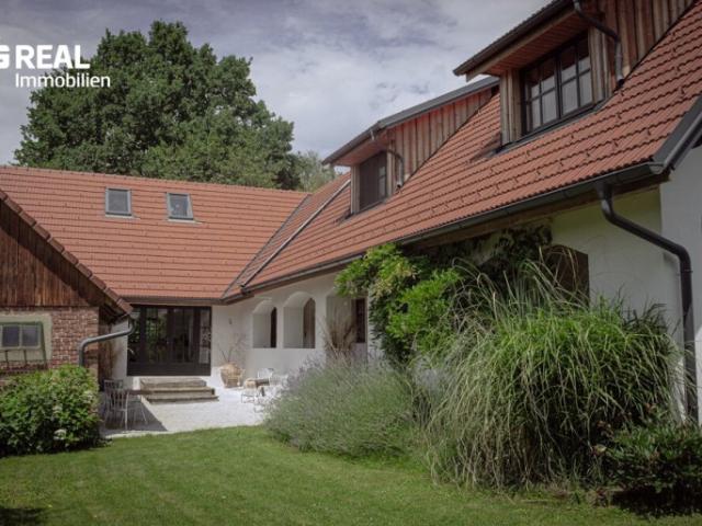 Charmanter Dreiseithof im Burgenland – Ein Refugium der Ruhe und Zeitlosigkeit