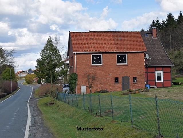 Charmanter Resthof zum Wohlfühlen mit Wohnhaus und Atelier