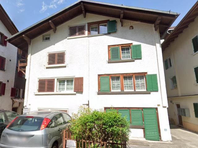 Charmantes Mehrfamilienhaus in Glarus Süd