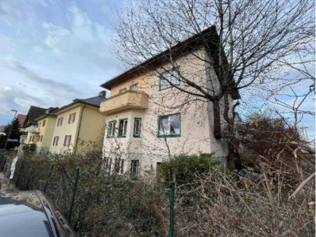 Charmantes Mehrfamilienhaus in Salzburg – Ideal für Investoren und kreative Köpfe!