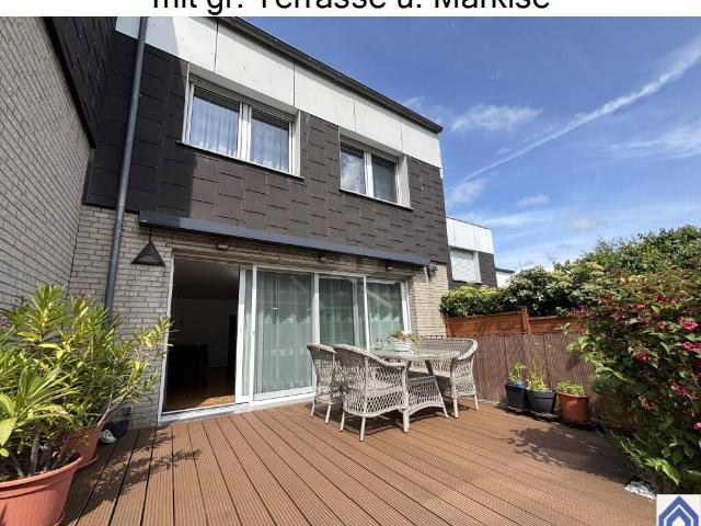 Charmantes, modernisiertes EFH mit Garage + Stellplatz