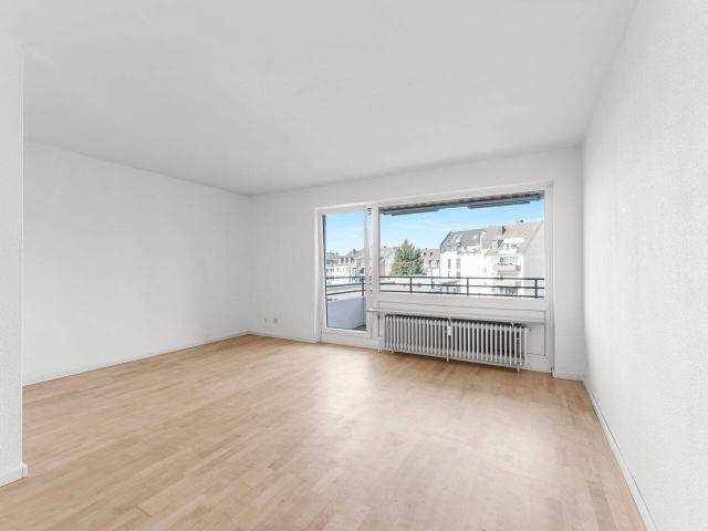 CHARMANTES APARTMENT IN IDYLLISCHER RHEINNÄHE FREI