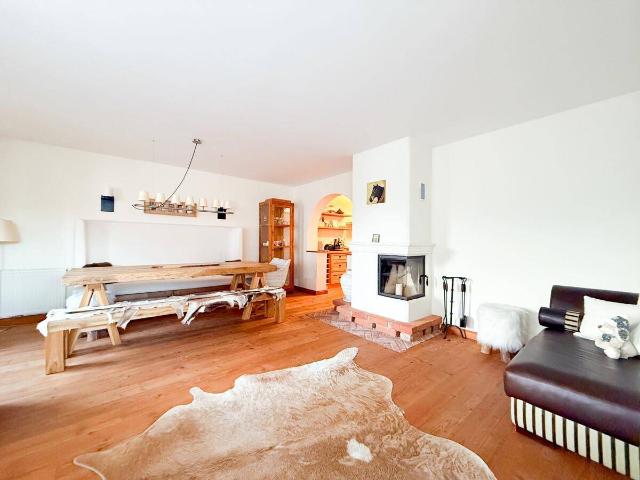 Charmantes Apartment mit Kamin in sonniger Aussichtslage