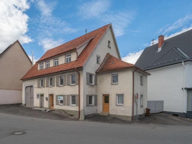 Charmantes Bauernhaus in Spaichingen mit Ausbaupotenzial für eine Großfamilie