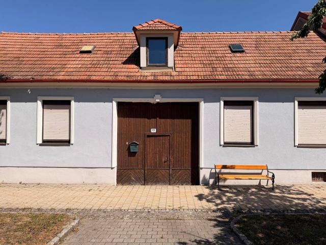Charmantes Bauernhaus mit großem Grundstück in zentraler Lage von Loretto